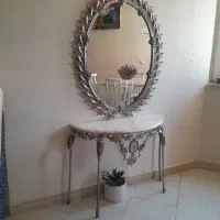 آینه کنسول، ساعت دیواری، ۲ قطعه تابلو فرش