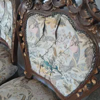 مبلمان چوبی قدیمی