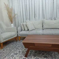 فروش مبل و عسلی تمیز و شیک قیمت مناسب