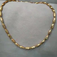 زنجیر قدیمی با رنگ ثابت