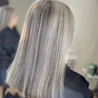 تخفیف ویژه رنگ و لایت|خدمات آرایشگری و زیبایی|رشت, پورسینا|دیوار