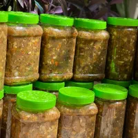 ترشی خونگی مخلوط و گوجه و لیته|خوردنی و آشامیدنی|تهران, جنت‌آباد مرکزی|دیوار