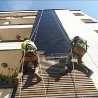 کار در ارتفاع تخصصی شستشو نما پیچ رولپلاک نما