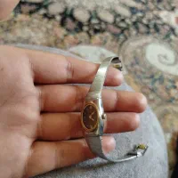 ساعت مچی قدیمی ژاپنی فروشی