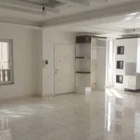 سرگل ۱۳۲ متر فول، غرق در نور