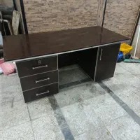 میز تحریر اداری