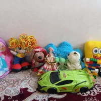 عروسک|اسباب‌بازی بچه|تهران, سبلان (لشگر)|دیوار