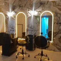 اجاره صندلی و میز ناخن
