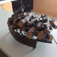 منقل شومینه به همراه هیزم