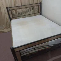 سرویس کامل تخت خواب دو نفره به همراه آینه شمعدان