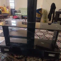 میز زیر تی وی شیشه ای