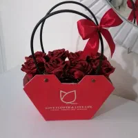 باکس گل ترند کادویی و یلدایی|گل مصنوعی|خوی, |دیوار