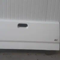 ۱ عدد درب عقب پراید وانت ۱ عدد درب عقب وانت اریسان