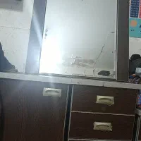 میز آینه تمیز