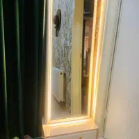 اینه قدی کشو و چراغ دار نو