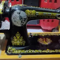 چرخ خیاطی قدیمی