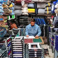 نیازمند کارگر ساده و فروشنده ماهر