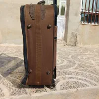 چمدان|کیف، کفش، کمربند|ایوان, |دیوار