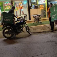 جهت همکاری در فست فود به تعدادی نیرو نیازمندیم|استخدام خدمات فروشگاه و رستوران|نیشابور, دارایی|دیوار