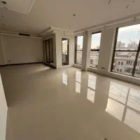 کلینیک ۱۲۵متر مترو شریعتی لابی دار