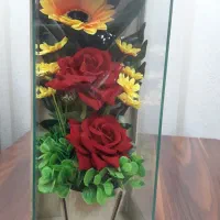 گل شیشه ای|گل مصنوعی|قم, باغ شریفی|دیوار