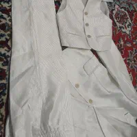 کت وشلوار وجلیقه