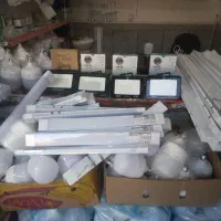 لامپومهتابی و پرژکتور موجود است و تعمیرات|لامپ و چراغ|مشهد, توس (بلوار توس)|دیوار