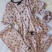 لباس زیر و لباس خواب