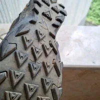 کفش کوه|کیف، کفش، کمربند|فومن, |دیوار