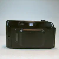 دوربین کلکسیونی konica|دوربین عکاسی و فیلم‌برداری|اندیشه, اندیشه فاز ۱|دیوار