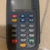 یک عدستگاه کارت خوان سیار