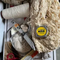 نخ و وسایل قالی بافی و تابلو فرش
