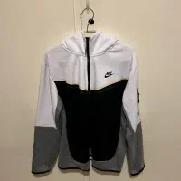 سوییشرت Nike tech fleece