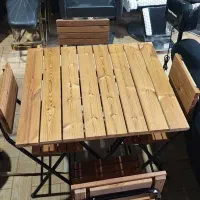 میز و صندلی