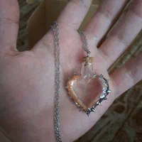 گردنبند جای خون طرح قلب دستساز|بدلیجات|رشت, دروازه لاکان|دیوار