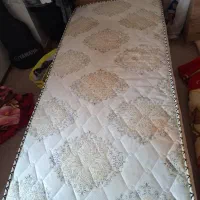 تخت تک نفر با کیفیت