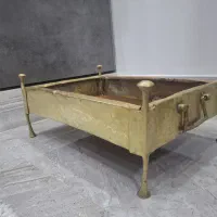 کلکسیونی اشیای عتیقه