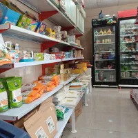 منشی و فروشنده