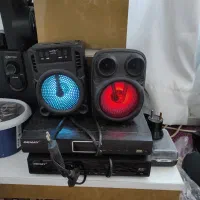 دو عدد گیرنده دیجیتال دنای و دو عدد اسپیکر