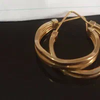 گوشواره ۴ گرم ۳۵۰ سوت انگشتر ۱ گذم گرم و ۲۶۰ سوت