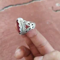 انگشتر یاقوت سرخ