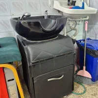 سرشور.تخت اپیلاسیون.میزناخن.صندلی|آرایشگاه و سالن‌های زیبایی|شیراز, محراب|دیوار