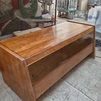 میز اداری مدیریتی و صندلی چرخ دار چرمی