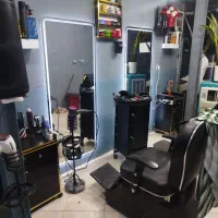 تمام لوازم آرایشگاه باهم تکی فروش ندارم معاوضه دار