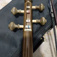 کمانچه احمد گنجی.|سازهای سنتی|خرمآباد, |دیوار