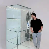 ویترین شیشه ای خم - با نورپردازی - خرید از تولیدی