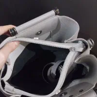 کیف زیبا و جا دار|کیف، کفش، کمربند|بروجرد, |دیوار