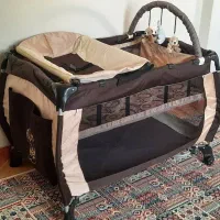 تخت خواب نوزاد