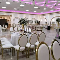 استخدام نیروی کار آقا با جای خواب در تالارورستوران