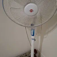 پنکه پارس خزر ایستاده